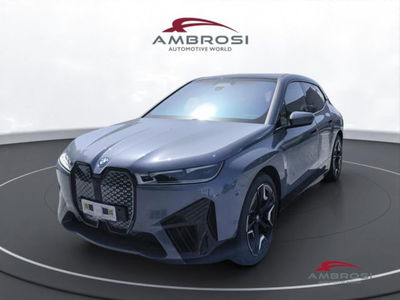 BMW iX xdrive40 pacchetto sportivo del 2025 usata a Corciano