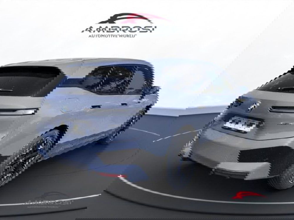 BMW iX usata a Perugia (3)