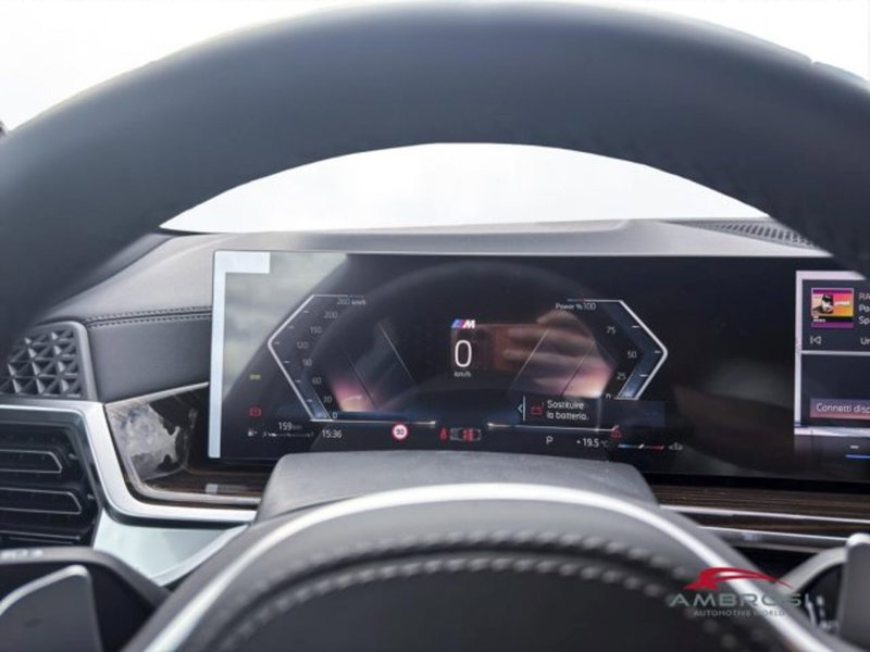 BMW X6 nuova a Perugia (12)