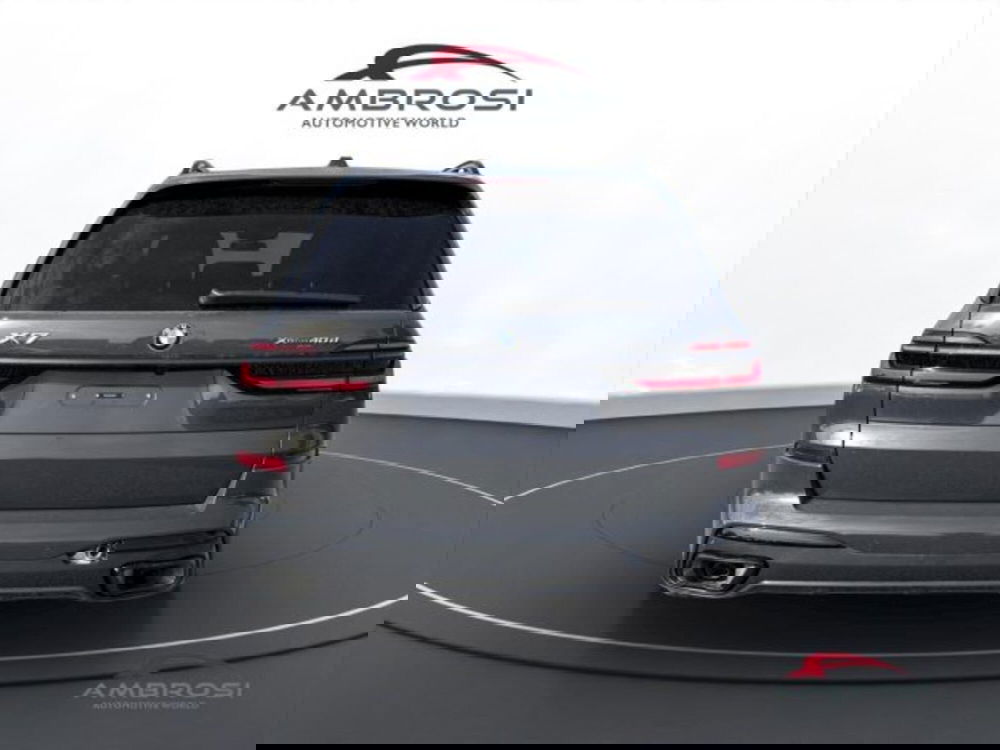 BMW X7 nuova a Perugia (8)