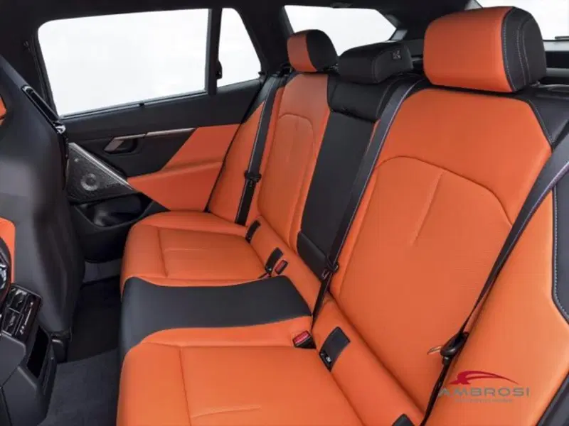 BMW Serie 5 Touring nuova a Perugia (10)