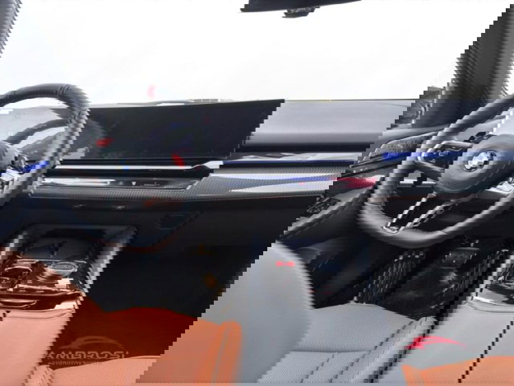 BMW Serie 5 Touring nuova a Perugia (14)