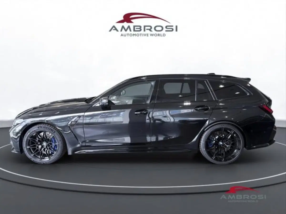 BMW Serie 3 Touring nuova a Perugia (6)
