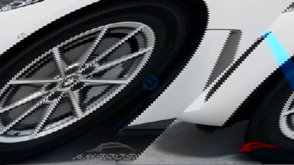 BMW i4 nuova a Perugia (7)