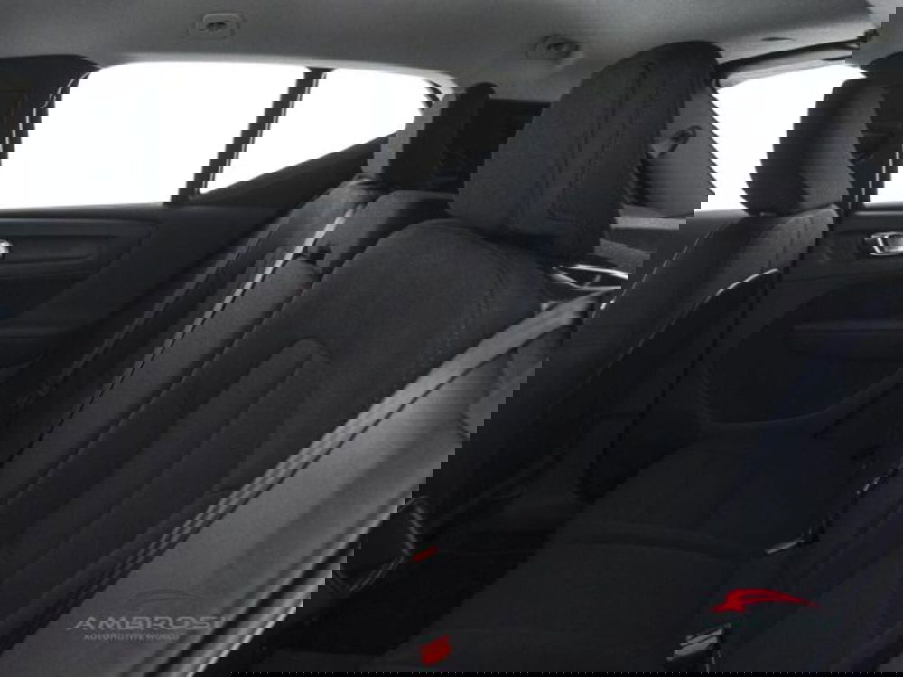 Volvo XC40 usata a Perugia (10)