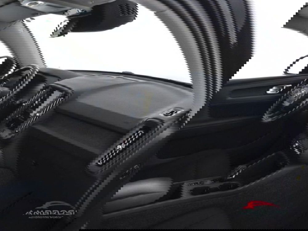 Volvo XC40 usata a Perugia (12)