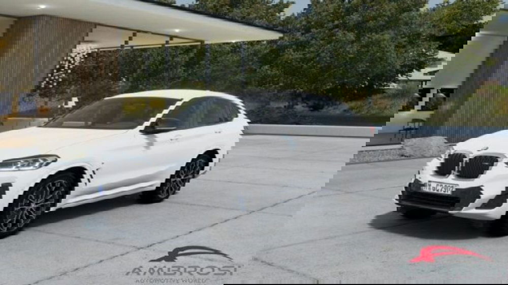 BMW X4 nuova a Perugia