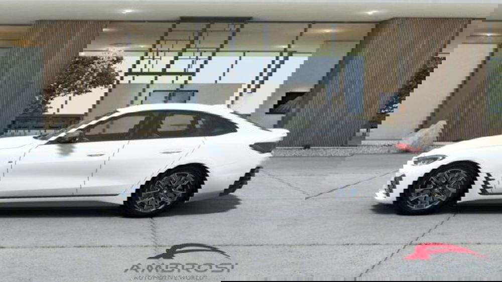 BMW i4 nuova a Perugia (4)