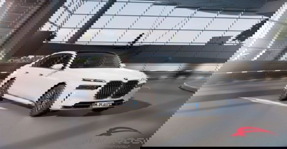 BMW i7 nuova a Perugia (2)