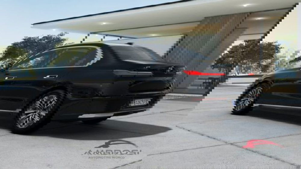 BMW i7 nuova a Perugia (2)