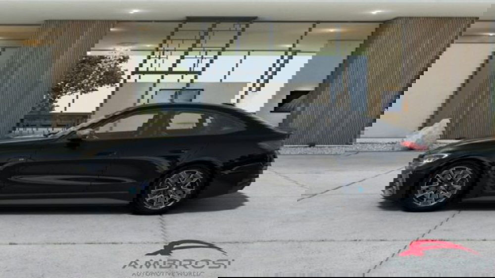 BMW i4 nuova a Perugia (3)