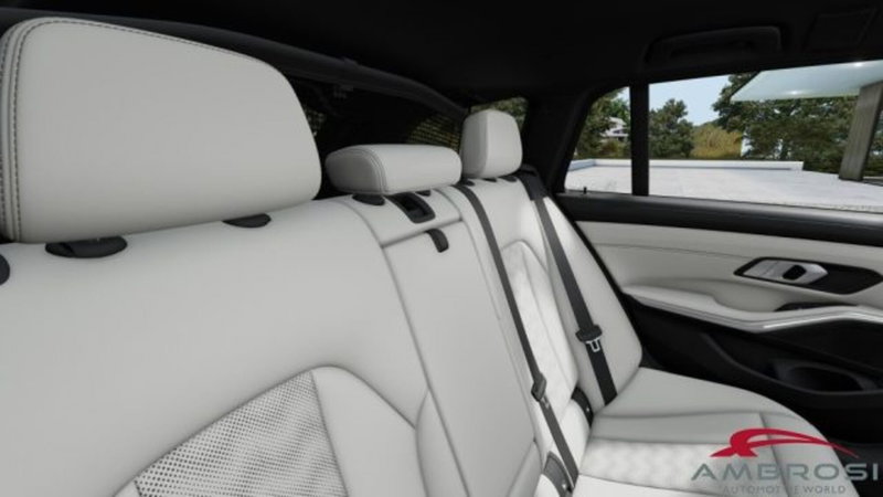 BMW Serie 3 Touring nuova a Perugia (11)