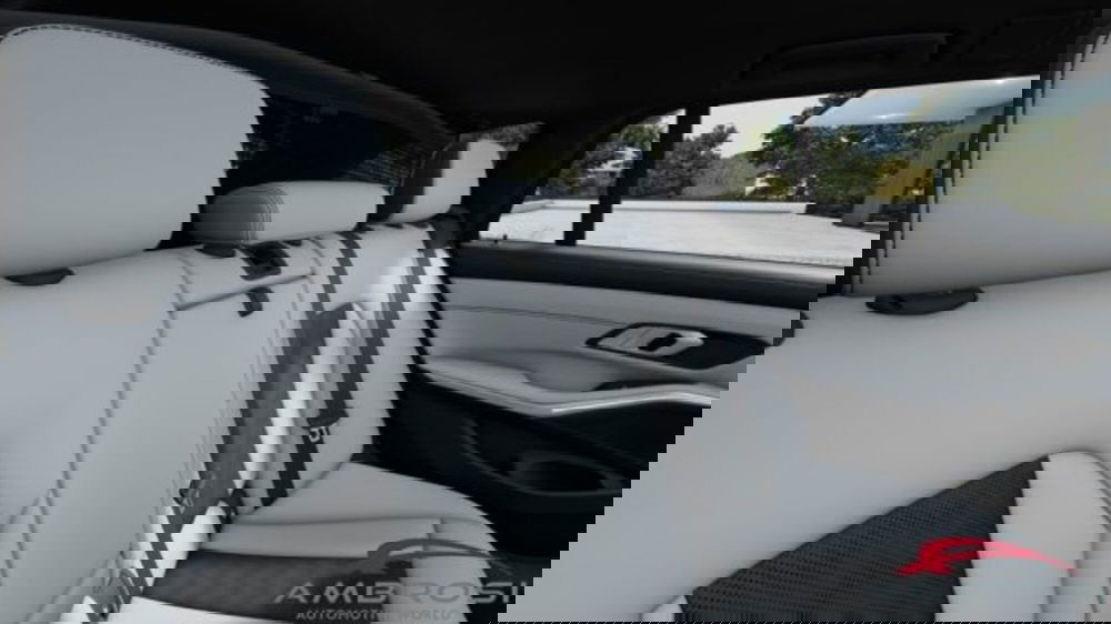 BMW Serie 3 nuova a Perugia (11)