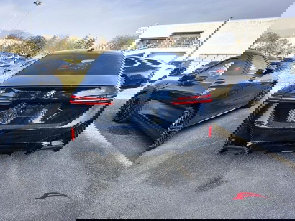 BMW i5 Touring nuova a Perugia (6)