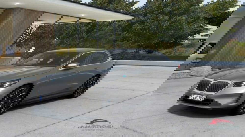 BMW i5 Touring nuova a Perugia