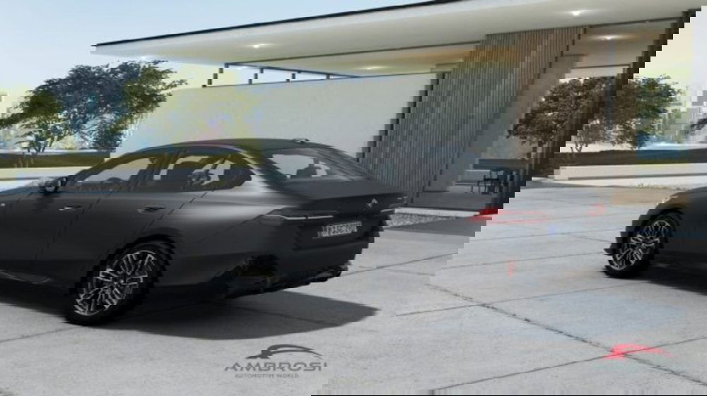 BMW Serie 5 nuova a Perugia (2)