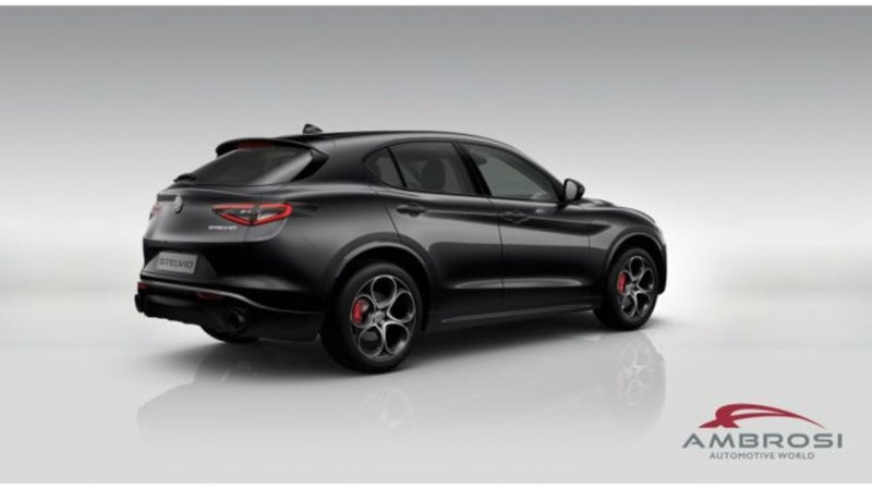 Alfa Romeo Stelvio nuova a Perugia (3)