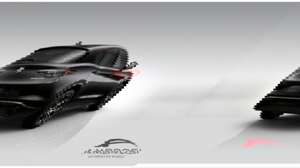 Alfa Romeo Stelvio nuova a Perugia (4)