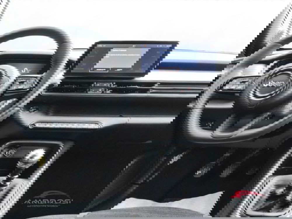 Jeep Avenger nuova a Perugia (15)