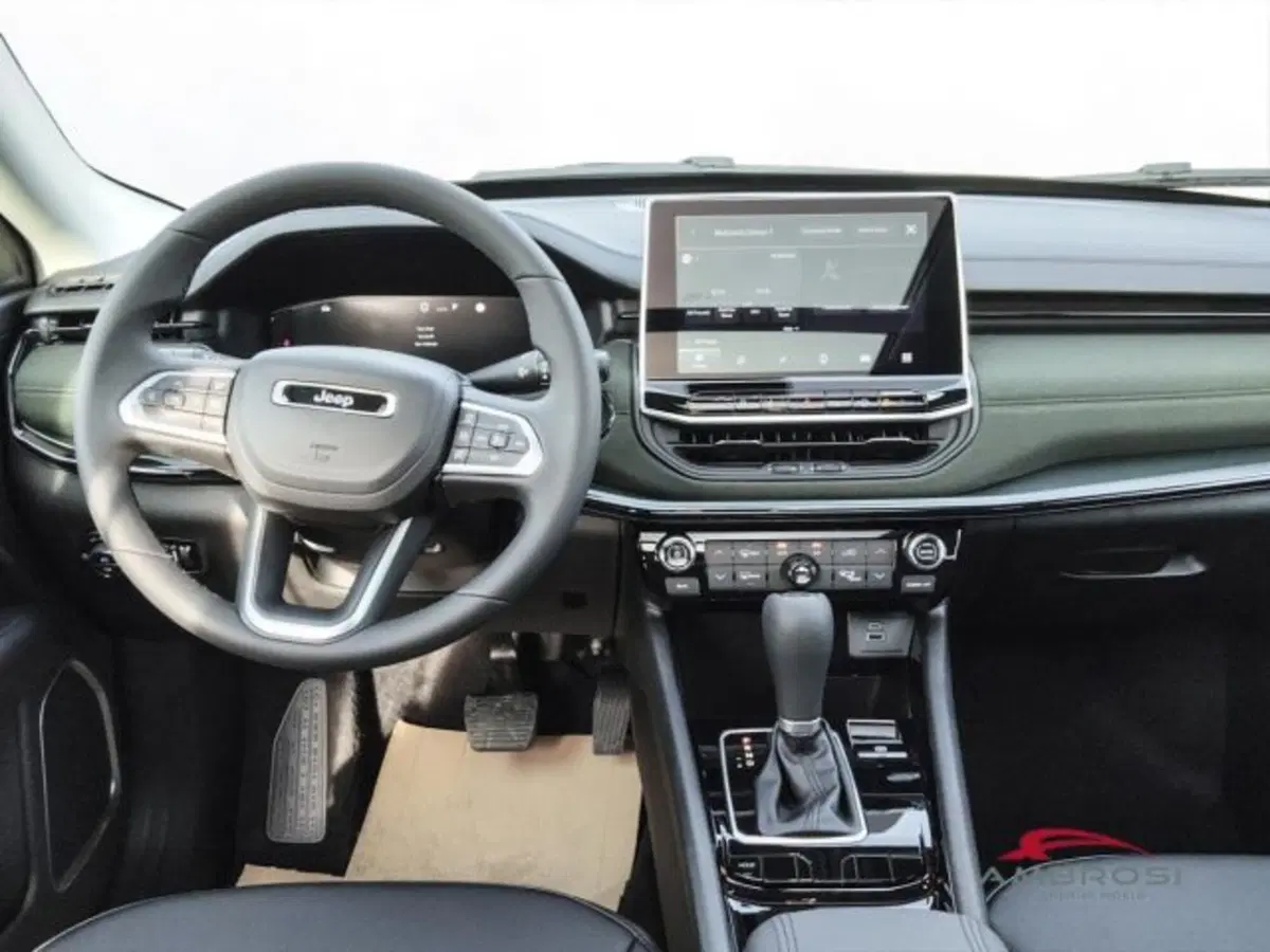 Jeep Compass nuova a Perugia (15)