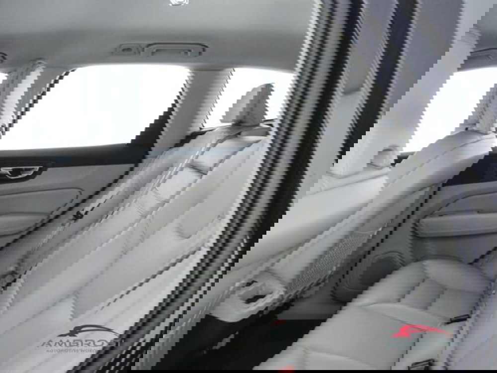 Volvo XC60 usata a Perugia (10)