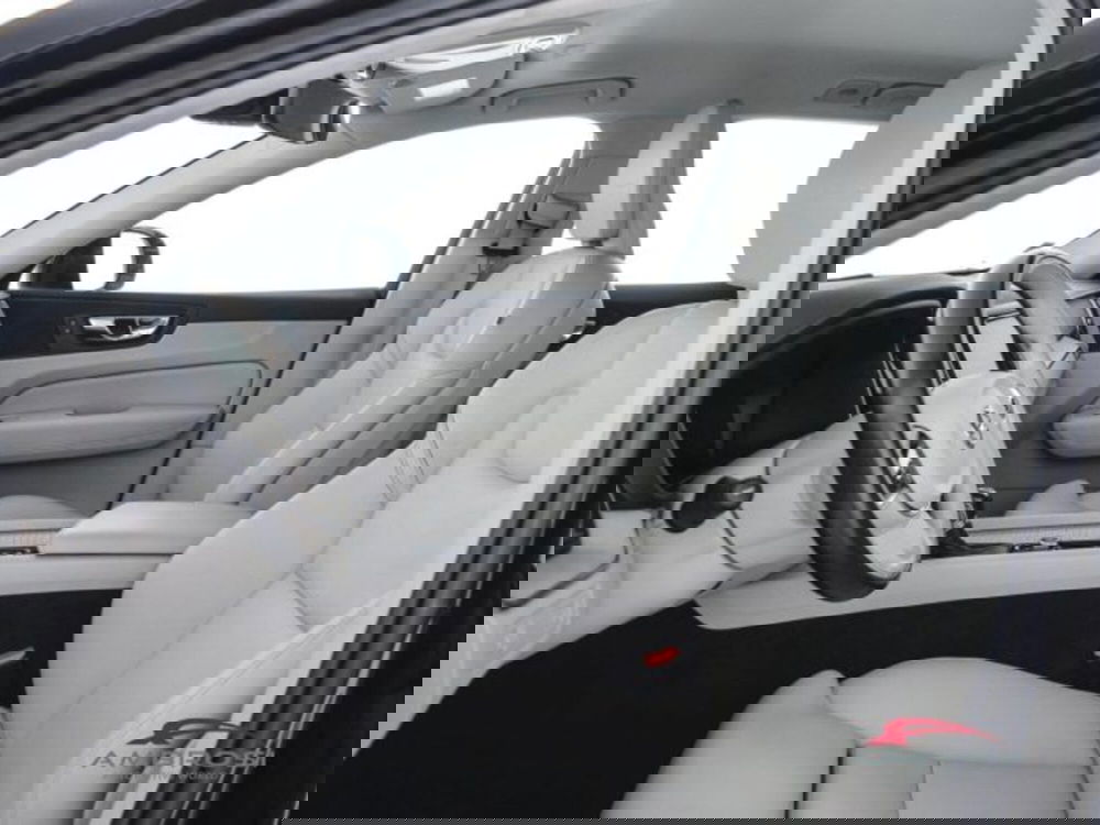 Volvo XC60 usata a Perugia (9)