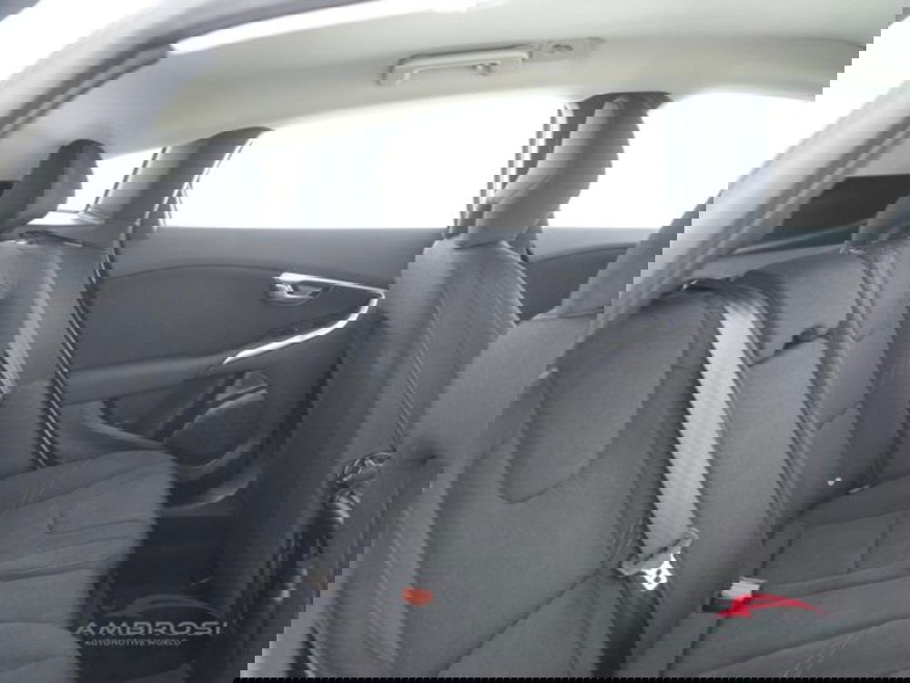 Volvo V40 usata a Perugia (11)