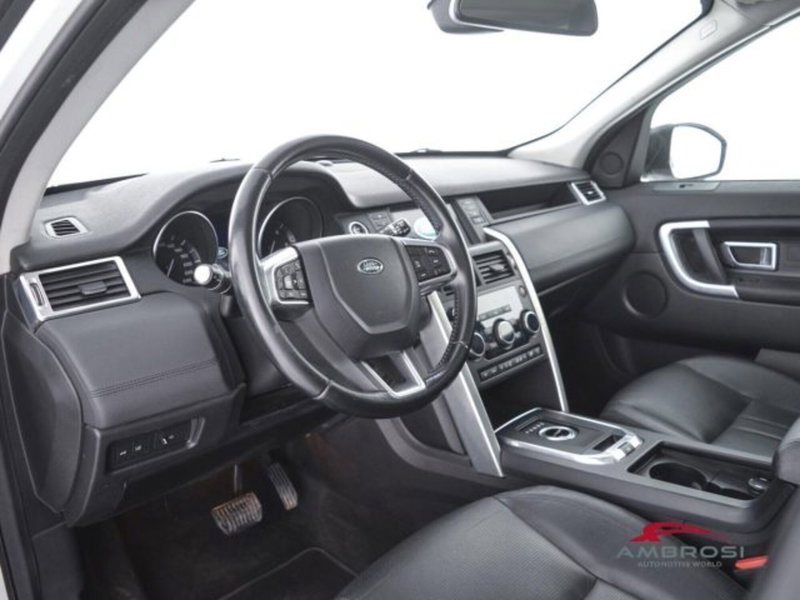 Land Rover Discovery Sport usata a Perugia (8)