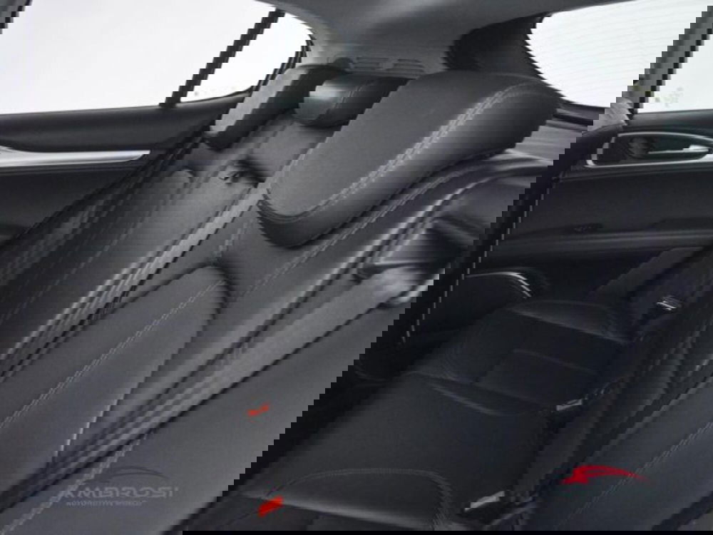 Alfa Romeo Stelvio usata a Perugia (10)