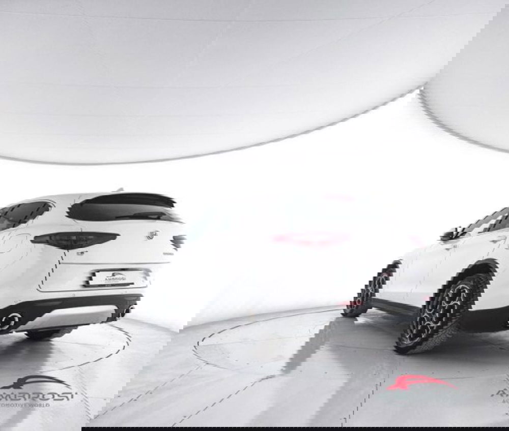 Alfa Romeo Stelvio usata a Perugia (4)