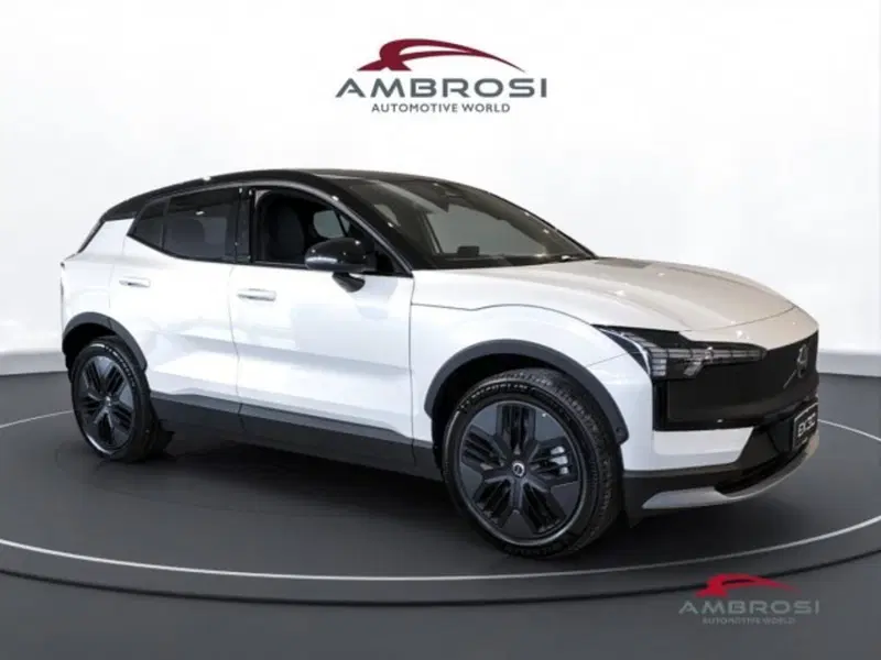 Volvo EX30 Cross Country nuova a Perugia