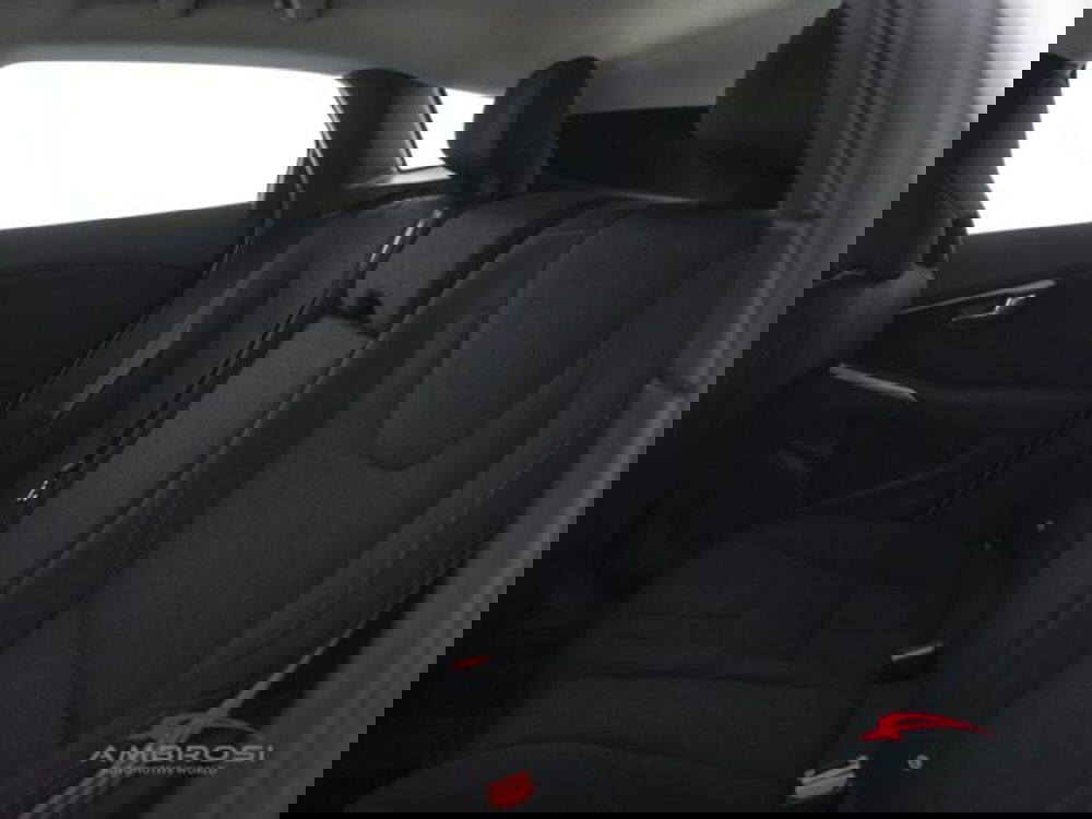 Volvo V40 Cross Country usata a Perugia (10)