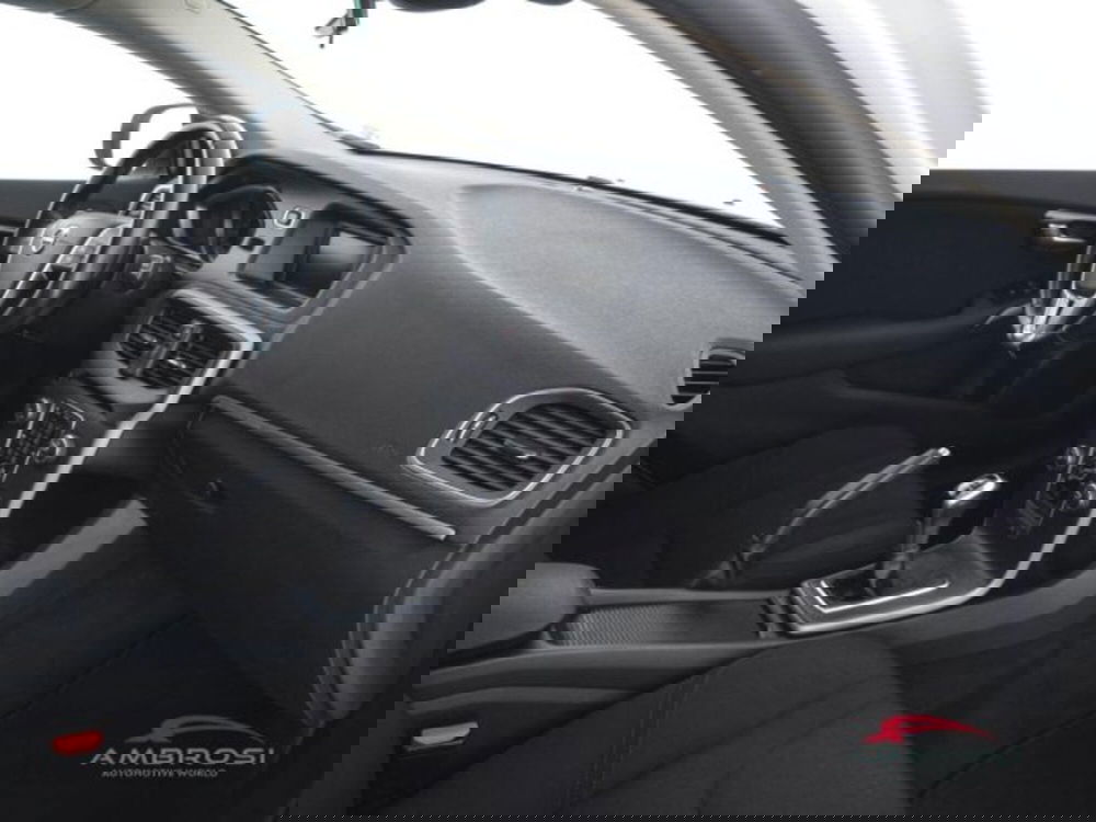 Volvo V40 Cross Country usata a Perugia (12)