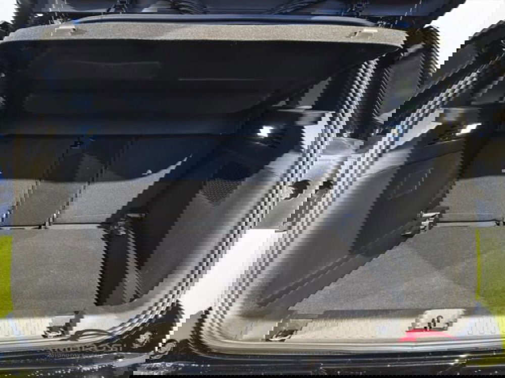 Jeep Compass nuova a Perugia (9)