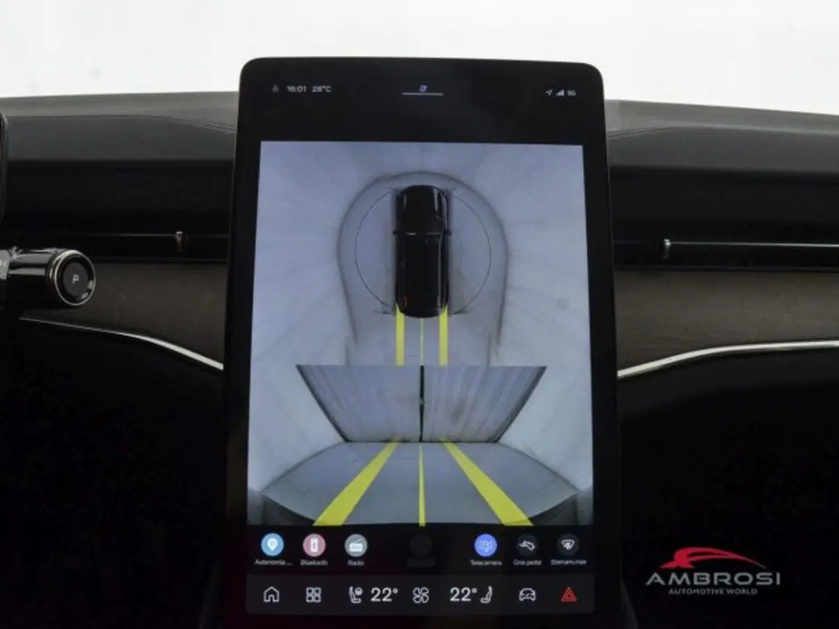 Volvo ES90 nuova a Perugia (15)