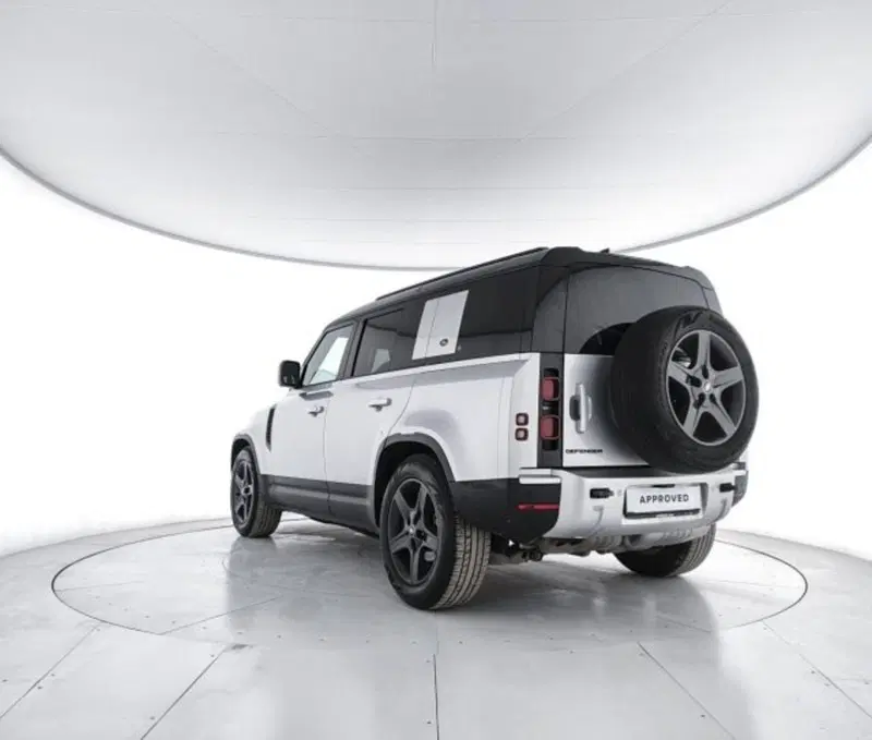 Land Rover Defender usata a Perugia (11)