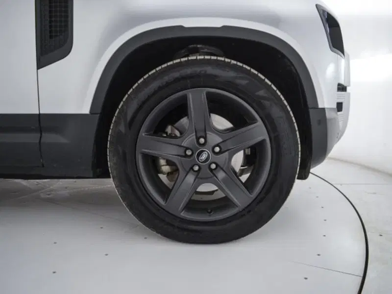 Land Rover Defender usata a Perugia (9)