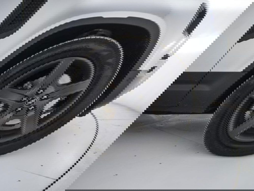 Land Rover Defender usata a Perugia (9)