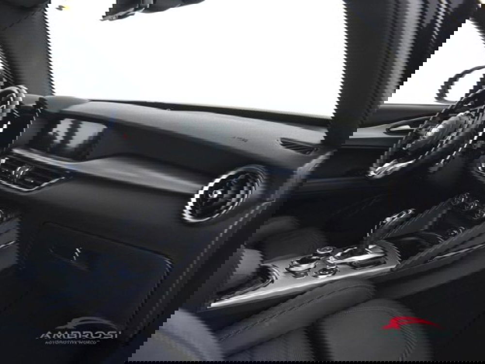 Alfa Romeo Stelvio usata a Perugia (12)