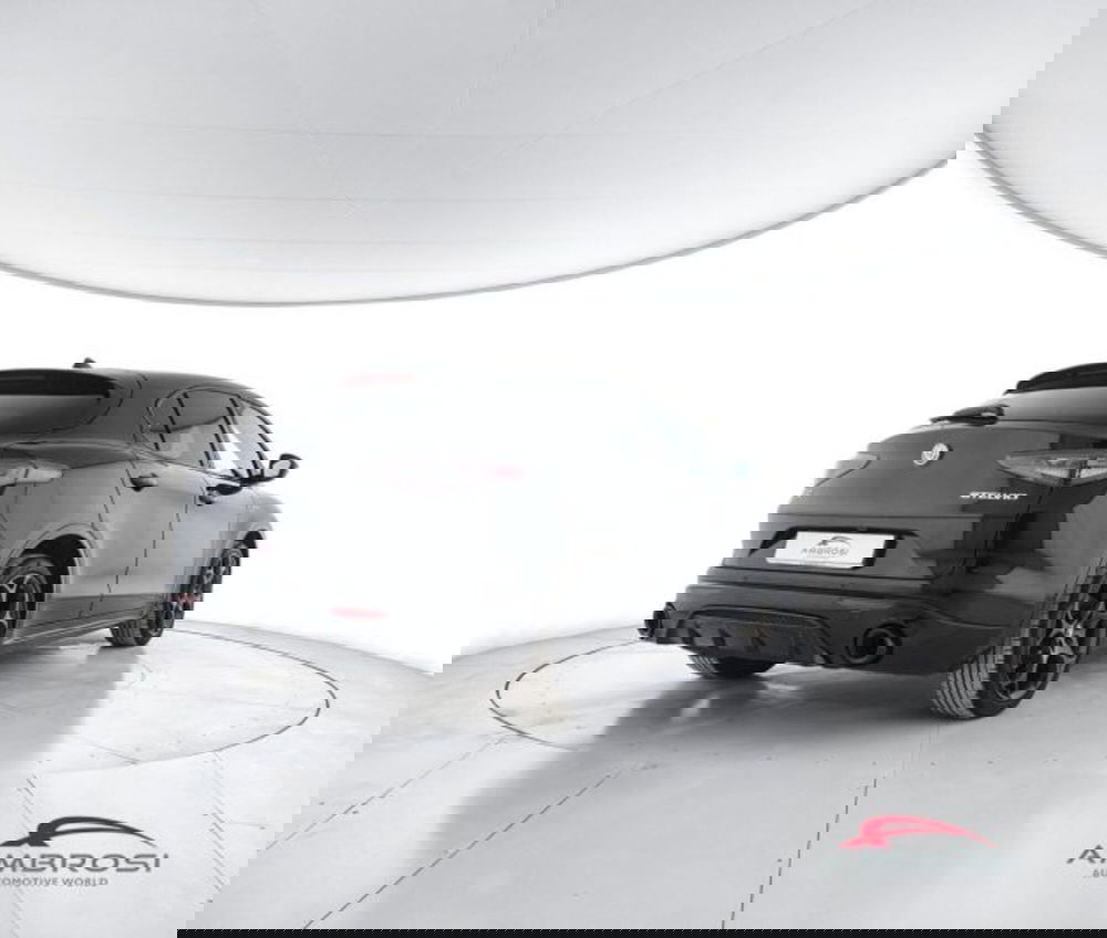 Alfa Romeo Stelvio usata a Perugia (3)