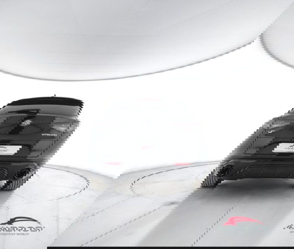 Alfa Romeo Stelvio usata a Perugia (6)