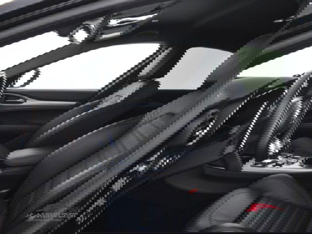 Alfa Romeo Stelvio usata a Perugia (9)