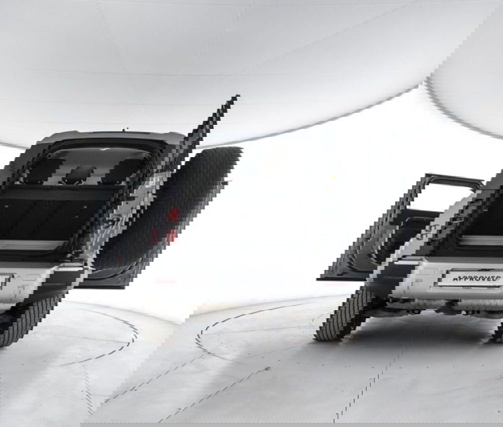 Land Rover Defender usata a Perugia (12)