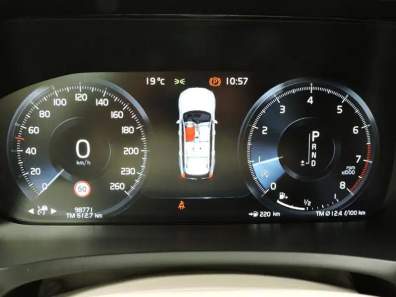 Volvo XC90 usata a Firenze (10)