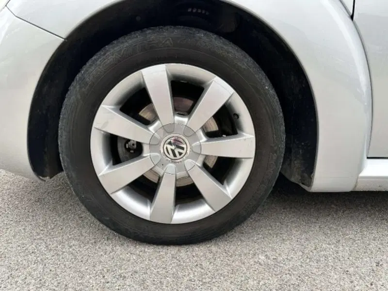Volkswagen New Beetle Cabrio usata a Firenze (11)