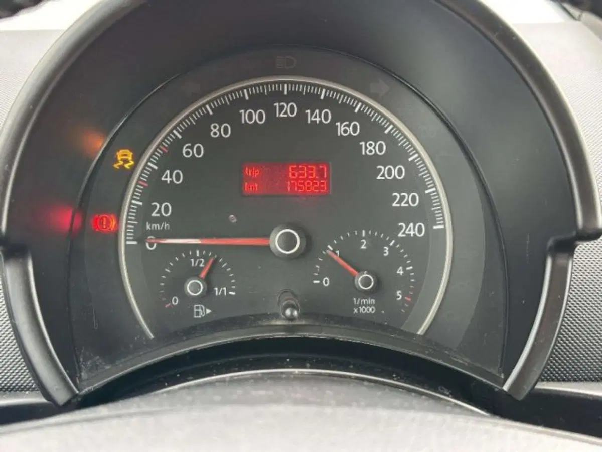 Volkswagen New Beetle Cabrio usata a Firenze (13)