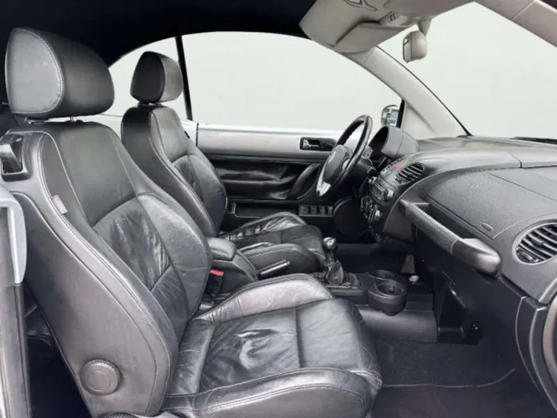Volkswagen New Beetle Cabrio usata a Firenze (3)