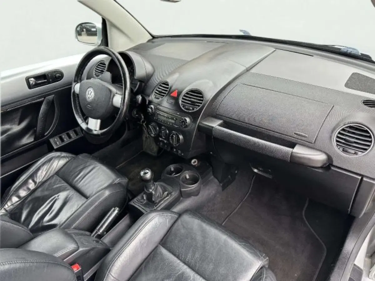 Volkswagen New Beetle Cabrio usata a Firenze (5)