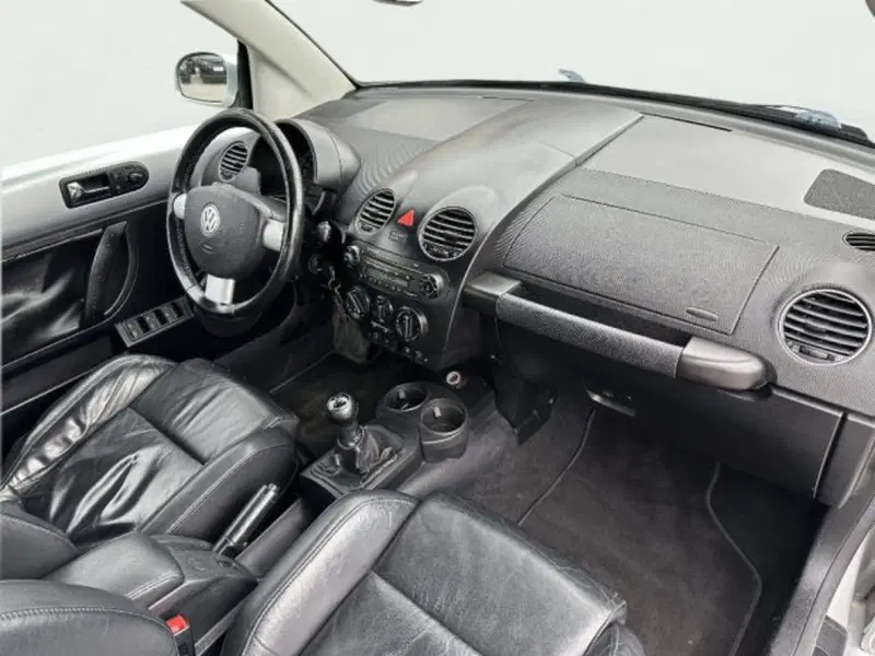 Volkswagen New Beetle Cabrio usata a Firenze (5)