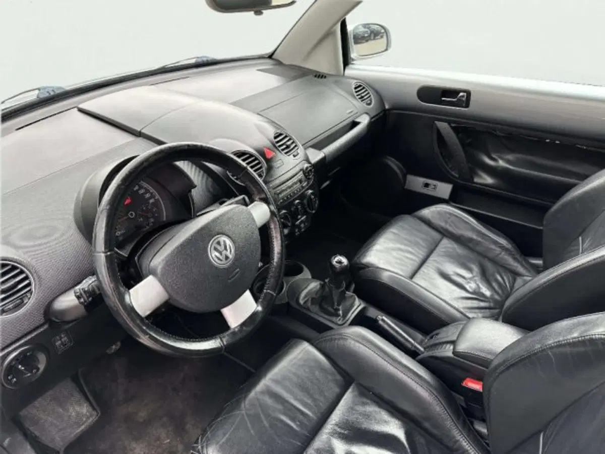 Volkswagen New Beetle Cabrio usata a Firenze (7)